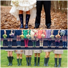 wedding-day-rain-boots-_-glitterweddings.com_
